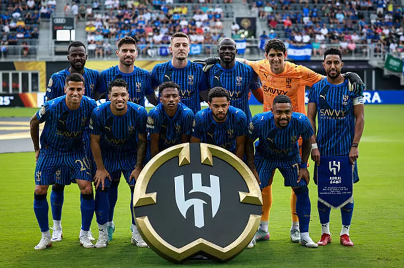 تشكيل الهلال أمام مانشستر سيتي: الحربي يتصدر خطة إنزاجي الاستراتيجية